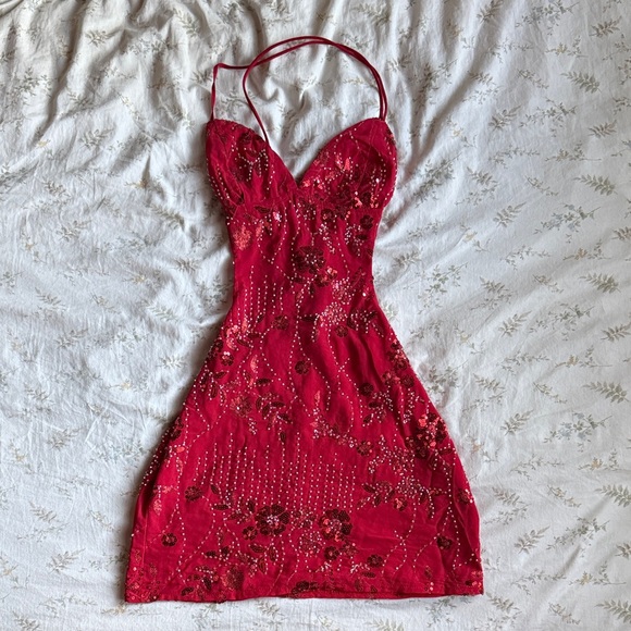 Edikted red sequin open back mini dress size XS excellent condition never worn - Picture 4 of 8